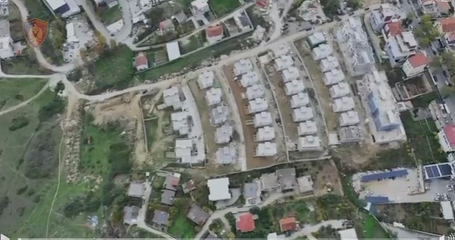 Lejuan ndërtimin pa leje të 3 objekteve në Sauk  pranga 5 inspektorëve të IMT