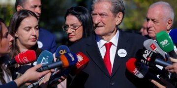 Berisha-ambasadorit të BE: Respektojmë orientimin seksual të gjithsecilit, por…