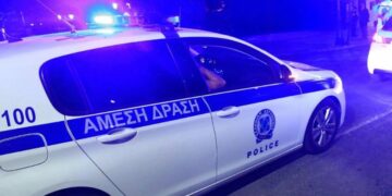 Gjendet i djegur brenda makinës një person në Athinë, dyshohet se është shqiptar