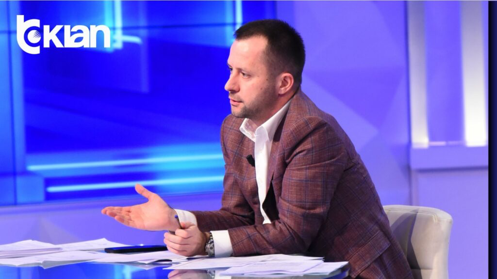 Aeroporti i Vlorës  Valon Ademi tregon momentin e thyerjes me Pacollin