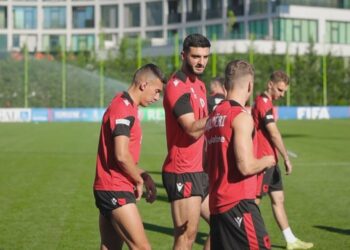 Publikohet formacioni zyrtar, Sylvinho me “tredhëmbësh” për 3 pikët ndaj Andorrës