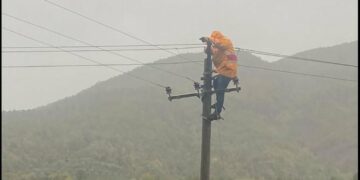 Moti i keq, dhjetëra fshatra dhe disa lagje në Gjirokastër pa energji