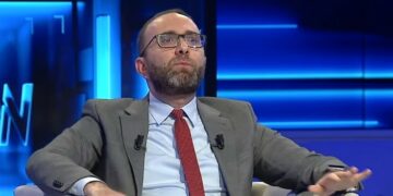 Salianji nis takimet me demokratët, Bardhi në Opinion: Asgjë shqëtësuese