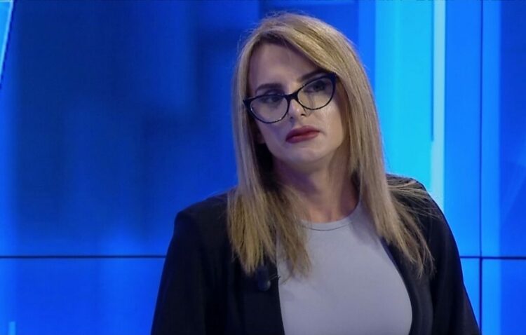 “Në gjendje civile jam mashkull”, transgjinorja Luana: Të ndryshohet ligji