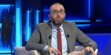 A do të bashkëpunojë PD me PS për të ndryshuar reformën në drejtësi? Flet Bardhi