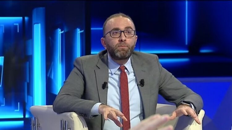 A do të bashkëpunojë PD me PS për të ndryshuar reformën në drejtësi? Flet Bardhi