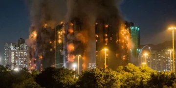 Rritet bilanci i viktimave nga zjarri në Hong Kong, 83 viktima, 250 ende të zhdukur