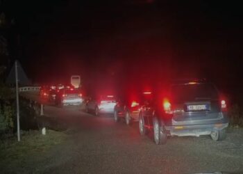 Aksident në rrugën e Kombit, raportohet për një viktimë dhe të plagosur