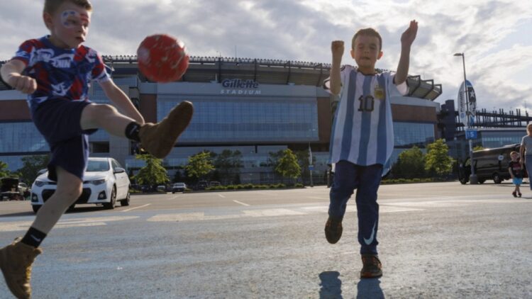 Kupa e Botës, çmimet e parkimit më të shtrenjta se çmimet e biletave të ndeshjeve