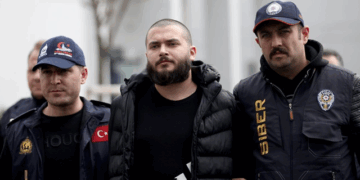 U ekstradua nga Shqipëria, “mbreti i kriptomonedhave” gjendet pa jetë në burg