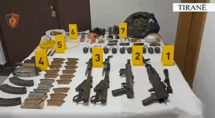 Çfarë u gjet në banesën e 48-vjeçarit në Nikël dhe lidhja me atentatin në Rinas