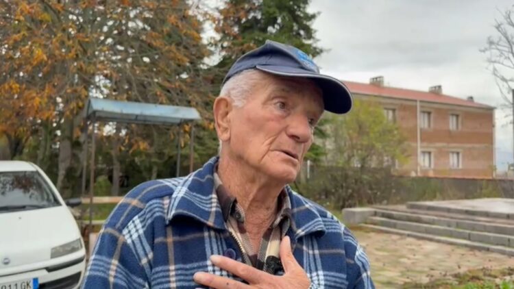 U gjet varur në kangjellat e murit rrethues një person, qytetarët:Pinte shumë alkool