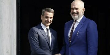 Takim diplomatik Shqipëri-Greqi më 16 dhjetor, temat “e nxehta” që do të diskutohen