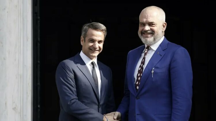 Takim diplomatik Shqipëri-Greqi më 16 dhjetor, temat “e nxehta” që do të diskutohen