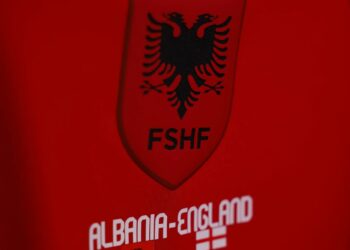 Nga Gjimshiti tek Hoxha, formacioni i Sylvinos në përballjen me Anglinë