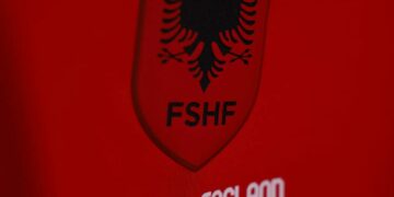 Nga Gjimshiti tek Hoxha, formacioni i Sylvinos në përballjen me Anglinë