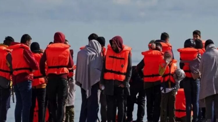 Emigrantët, qeveria britanike merr masa të reja shtrënguese