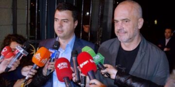 Rama tregon për herë të parë bisedat me Bashën: Tha ku e pyes Berishën, çfarë do ti