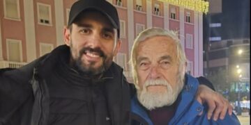 Aktori Viktor Zhusti distancohet nga Lapaj: Ma përdori foton për miting