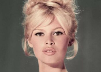 Gruaja më e bukur e shekullit XX, shuhet ikona franceze e kinemasë Brigitte Bardot