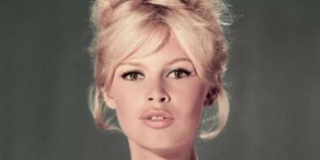 Gruaja më e bukur e shekullit XX, shuhet ikona franceze e kinemasë Brigitte Bardot