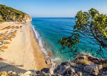 Revista britanike: Shqipëria mes vendeve më mahnitëse evropiane për t’u vizituar