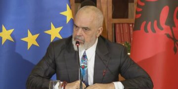 Hetimet ndaj AKSHI-t, Rama: Karçanaj sot rri në “arrest shtëpie” në banesë me qira