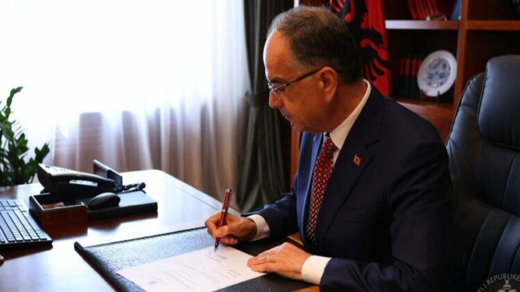 Begaj dekreton lirimin nga detyra të Ambasadorit të Shqipërisë në NATO