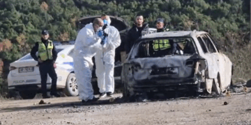 4 plumba i morën jetën Edmond Mëhallës, gjendet pistoletë në mjetin e djegur