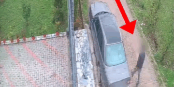 Vidhte makina në Durrës e Dibër dhe ia shiste bandave kriminale, pranga 21-vjeçarit