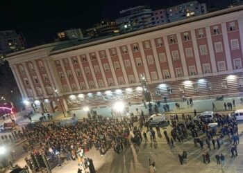 Balla ironizon foltoren e PD-së: Si mos më keq dasma këtë javë