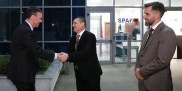 Një ditë para zgjedhjes së kreut të ri, zyrtari i DASH vizitë në SPAK