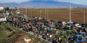 Bllokohet sërish aksi rrugor Kakavijë – Janinë