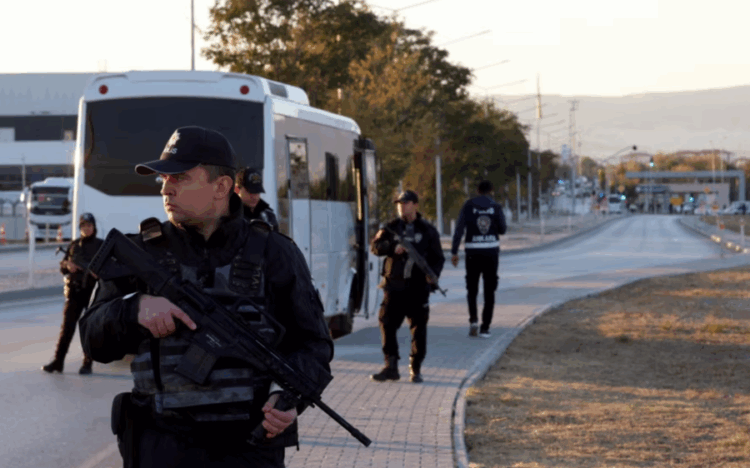 Turqia arreston 115 persona që planifikonin sulme për Vitin e Ri