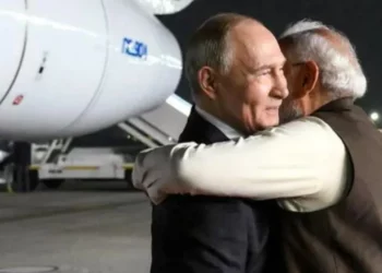 Analiza e BBC/Nafta, mbrojtja dhe gjeopolitika. Pse Putini po viziton Modin në Indi?