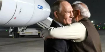 Analiza e BBC/Nafta, mbrojtja dhe gjeopolitika. Pse Putini po viziton Modin në Indi?