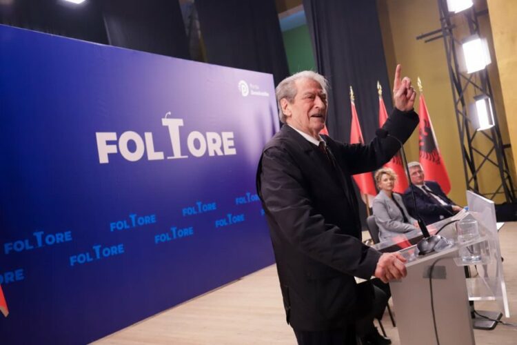 Berisha: Agjencitë shtetërore marrin peng njerëzit që të tërhiqen nga tenderat