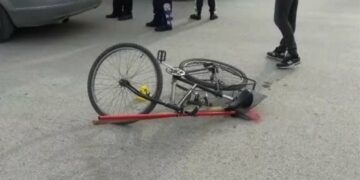 Përplasi për vdekje 69-vjeçarin me biçikletë, arrestohet 29-vjeçarja në Durrës