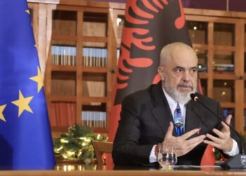 Bilanci për vitin 2025, Rama përballë gazetarëve: Rritje pagash dhe pensionesh