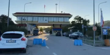 Protesta e fermerëve në Greqi vijon, bllokohet sërish pika Kufitare e Kakavijës