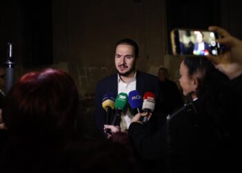 Takimi në Durrës me demokratët, Salianji: Qëllimi është ringritja dhe zgjimi i PD