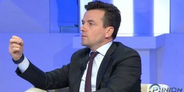 Agron Shehaj për drejtoreshën e AKSHI-t: As emri nuk i përmendej në Parlament