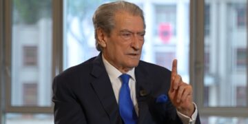 Berisha tregon se kur është takuar për herë të parë me Azem Hajdarin