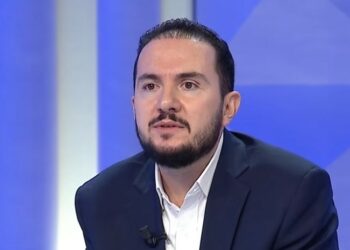 Salianji i përgjigjet Berishës: Takimet i kam bërë me strukturat, PD të riformatohet