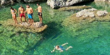 The Guardian: Shqipëria mes vendeve të preferuara evropiane për britanikët