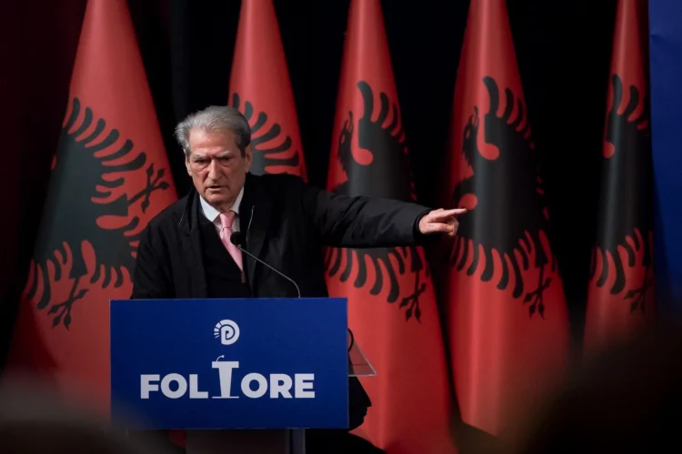 Rikthimi në detyrë i Ballukut, Berisha: Do mbledhim kryesinë dhe do nisim protestat