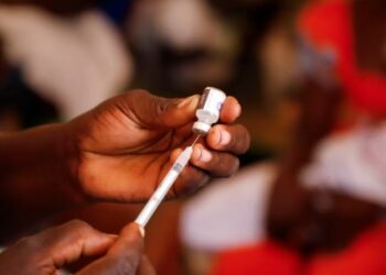 Raporti i OBSH: Nuk ka lidhje midis vaksinave dhe autizmit