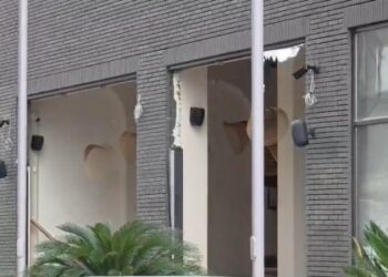 Tiranë/ Shpërthen bombola e gazit në një piceri, lëndohet pronari dhe punonjësi