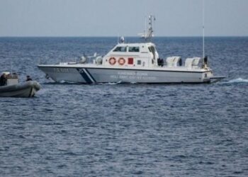 Greqi, shpëtohen 52 emigrantë në Egje