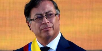 Gustavo Petro thirrje kolumbianëve: Dilni në rrugë për të mbrojtur sovranitetin
